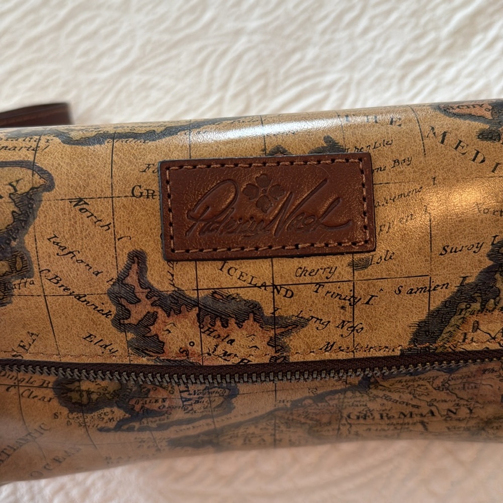 Patricia Nash Valerie Clutch - Picture 5 of 7